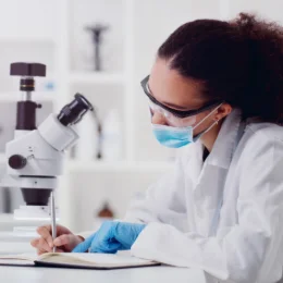SERIES - ARTICLE 1 - DISCOVER OUR LATEST ARTICLE "WOMEN LEADING THROUGH STEM AND AI IN ASIA" IN COLLABORATION WITH STANDARD CHARTERED BANK!